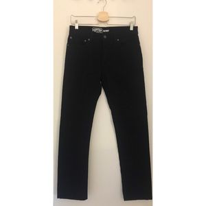 LEVI'S SIGNATURE SKINNY JEANS.